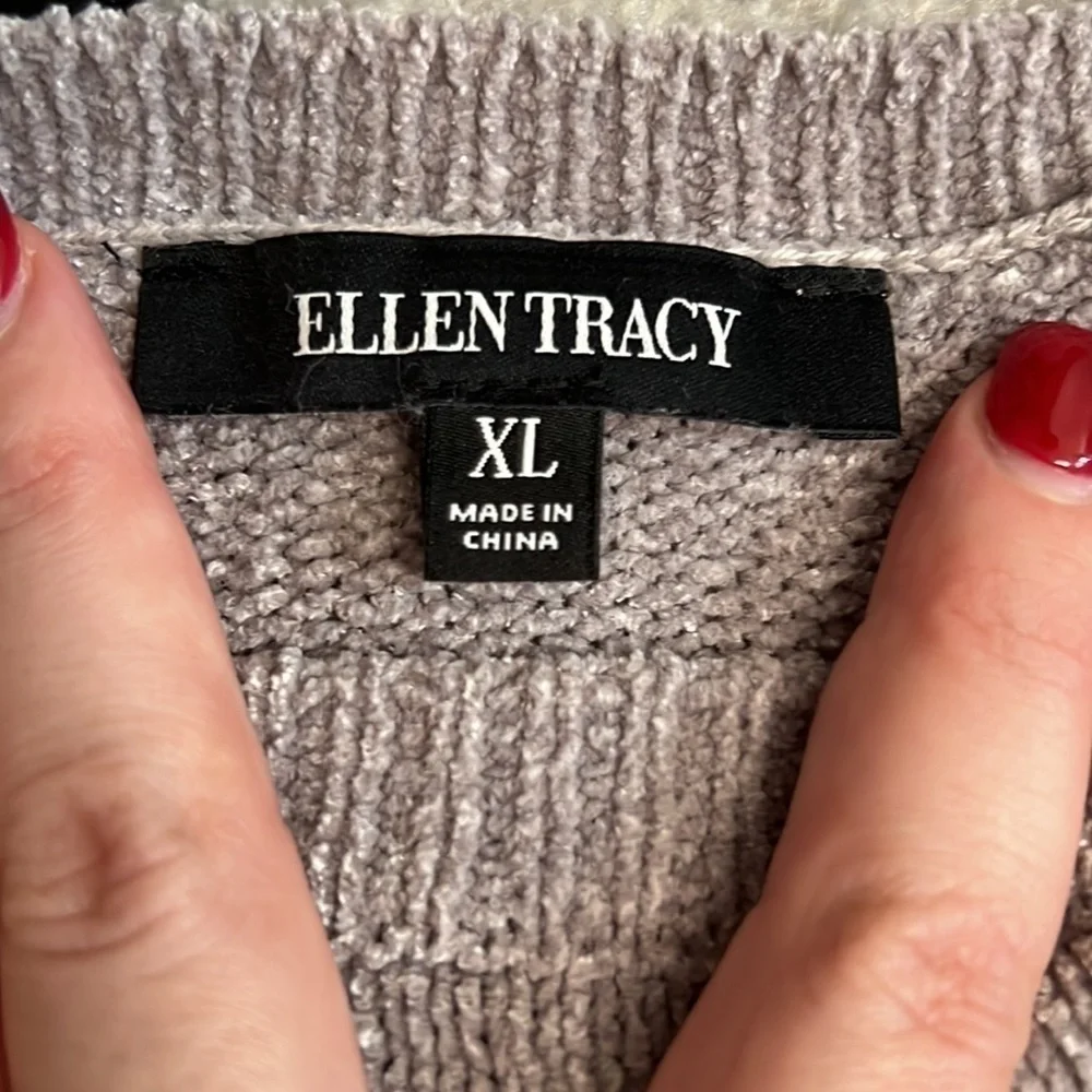 Ellen Tracy Grey Oversized Knit Sweater